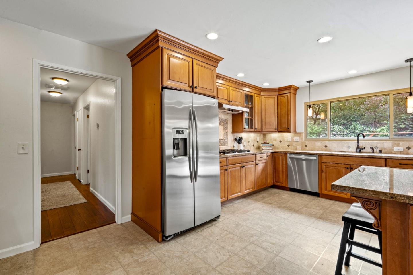 2811 Forest Lodge Road