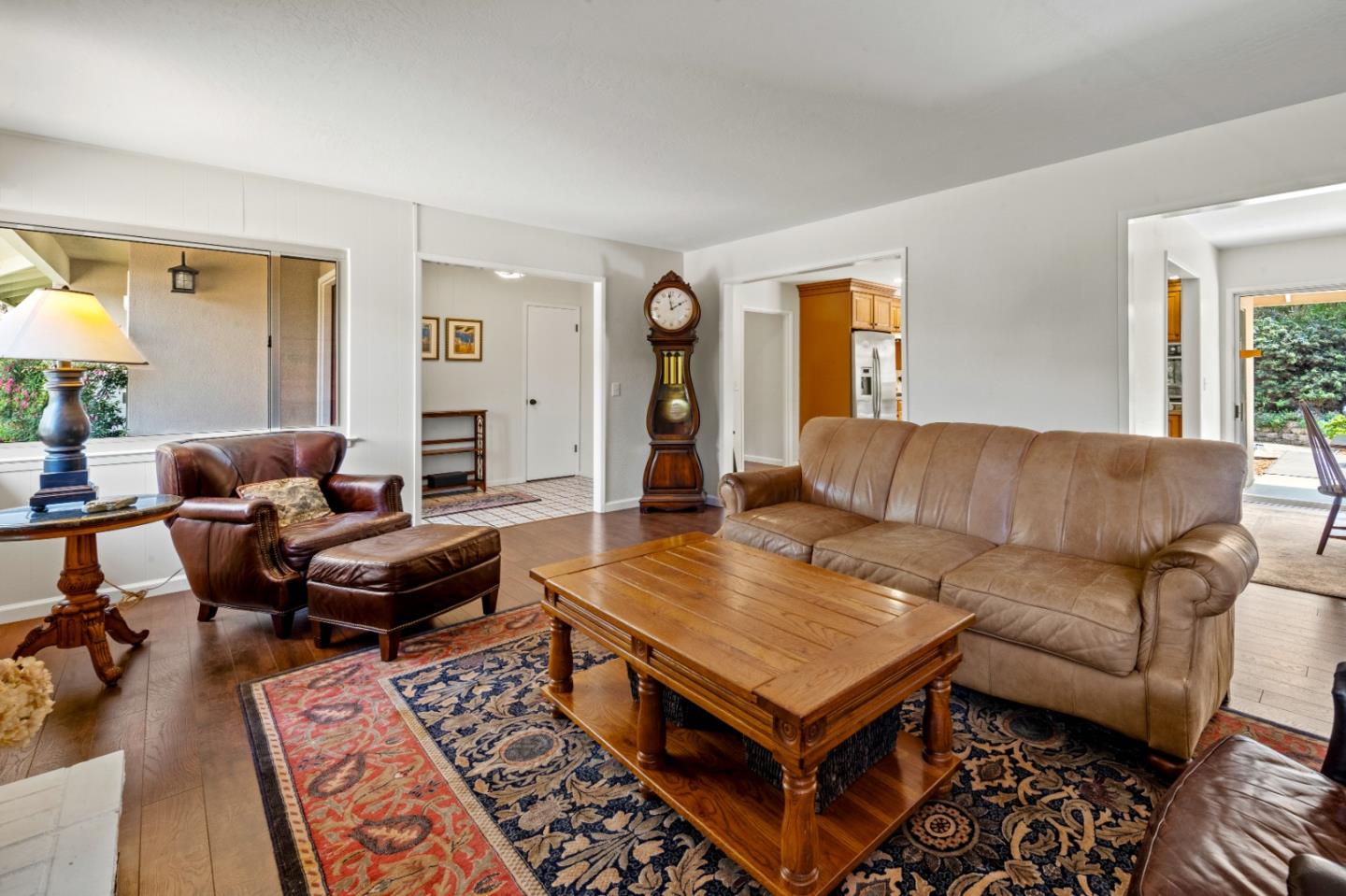 2811 Forest Lodge Road