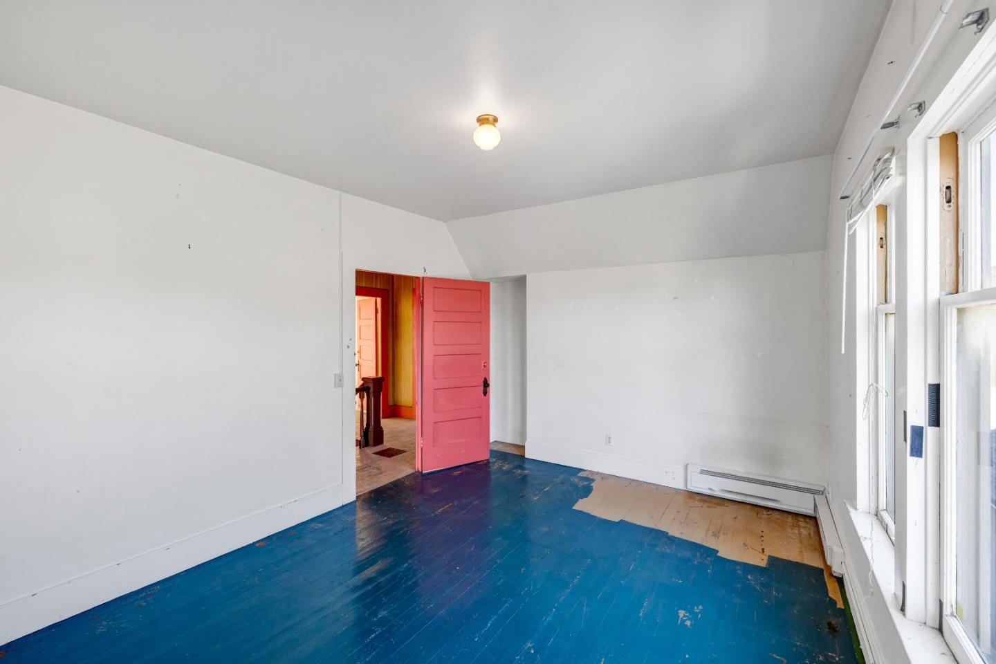 486 VAN BUREN ST