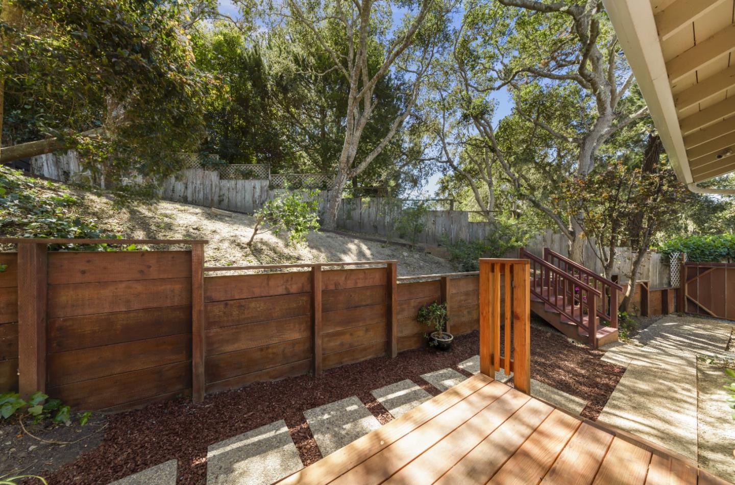 710 Woodcrest Lane