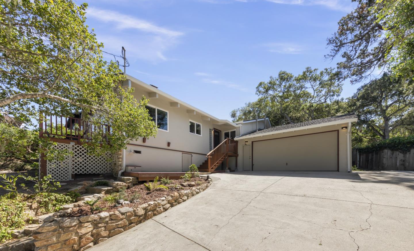 710 Woodcrest Lane