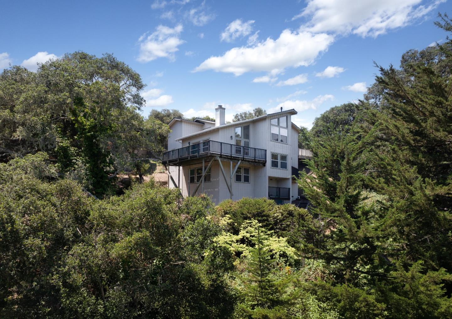 29 Los Encinos Drive