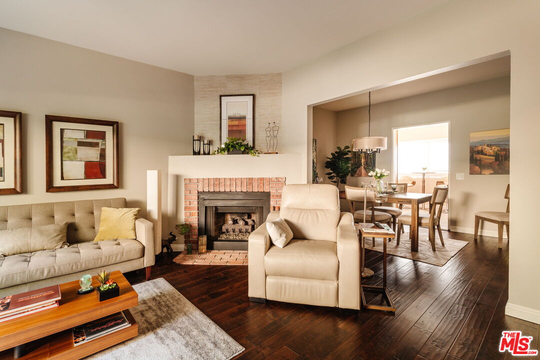 15023 Sherman Way Unit: E