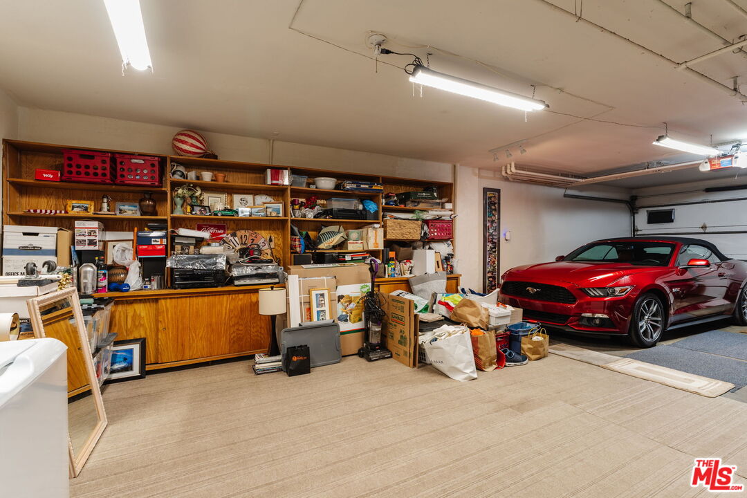 15023 Sherman Way Unit: E