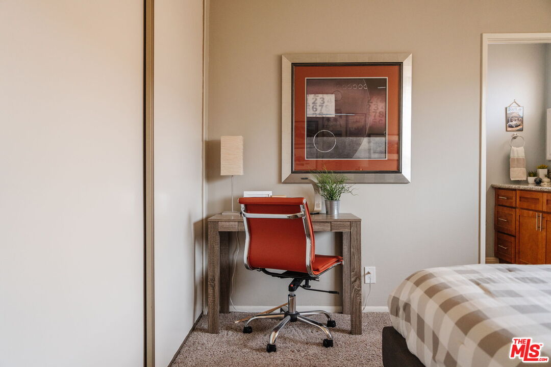 15023 Sherman Way Unit: E
