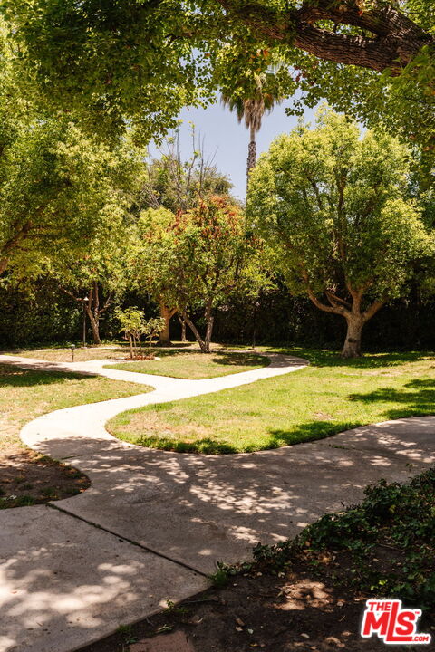 15023 Sherman Way Unit: E