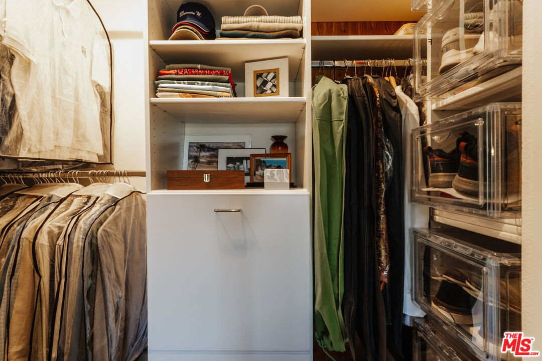 15023 Sherman Way Unit: E