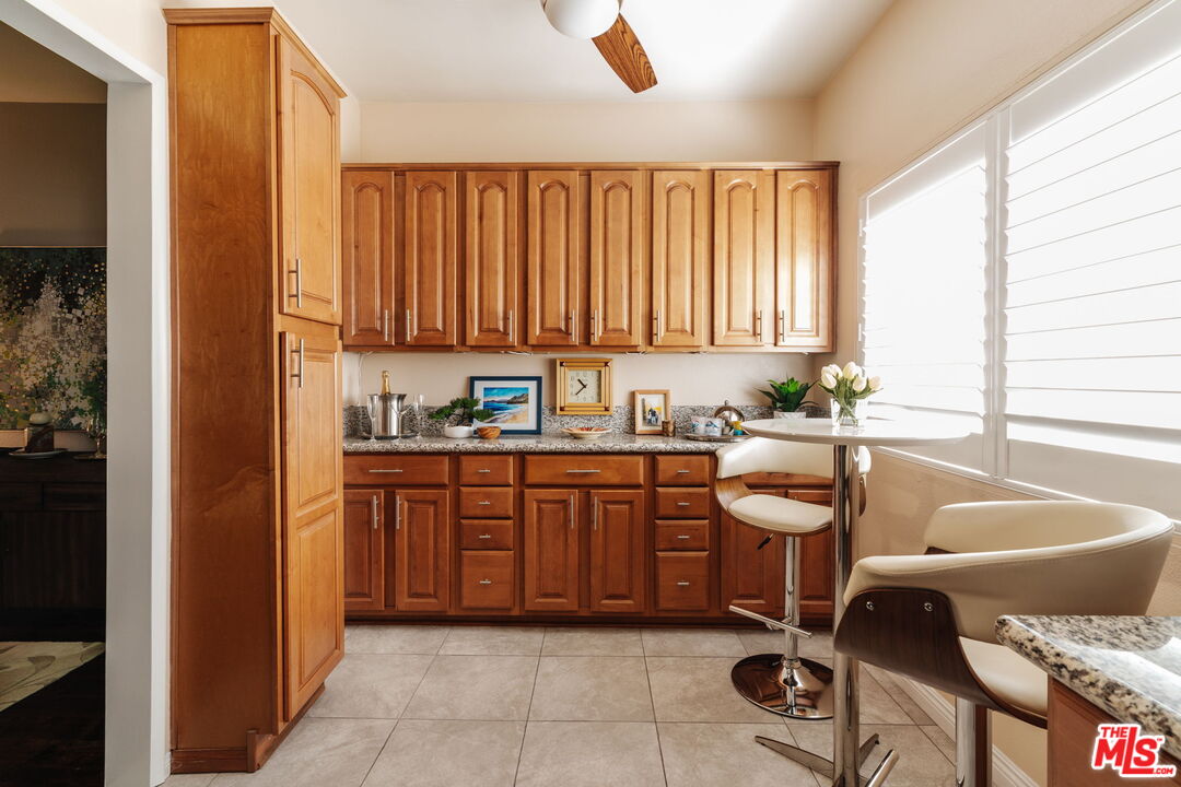 15023 Sherman Way Unit: E