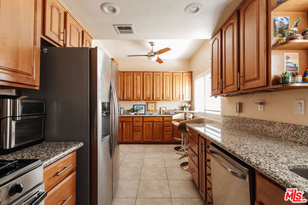 15023 Sherman Way Unit: E