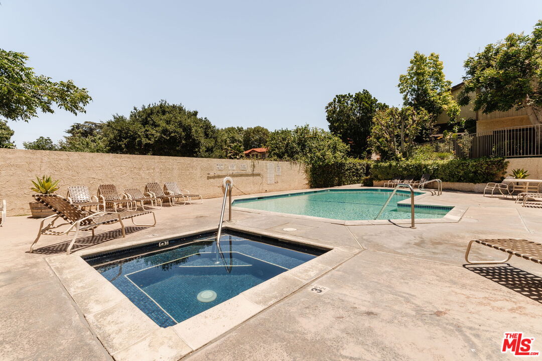 15023 Sherman Way Unit: E