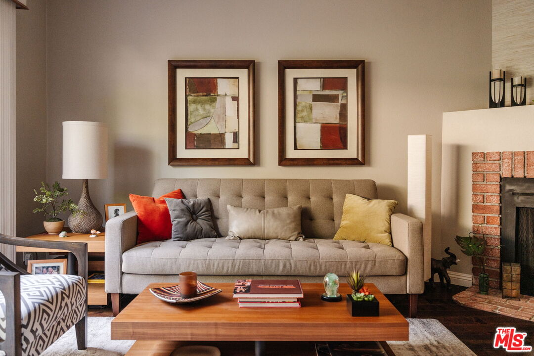 15023 Sherman Way Unit: E