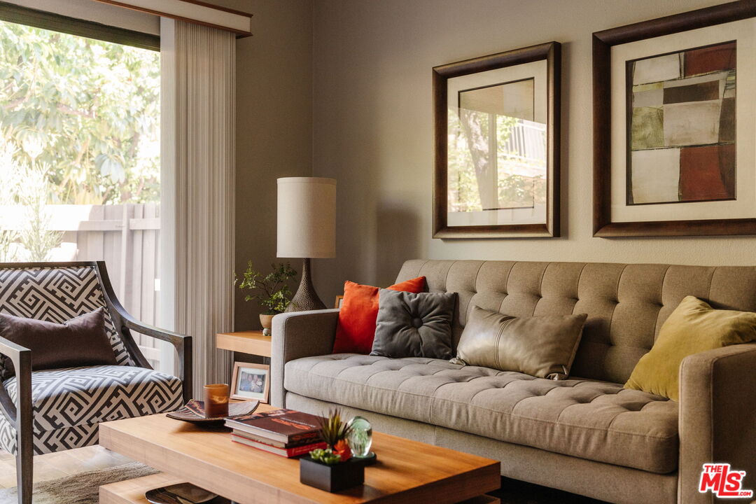 15023 Sherman Way Unit: E