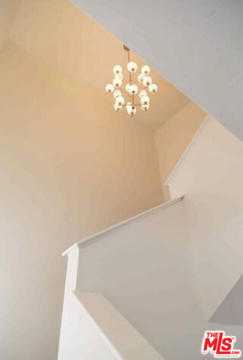 431 N Doheny Dr Unit: 3