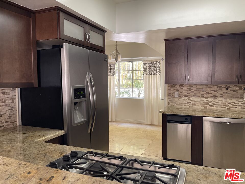 431 N Doheny Dr Unit: 3