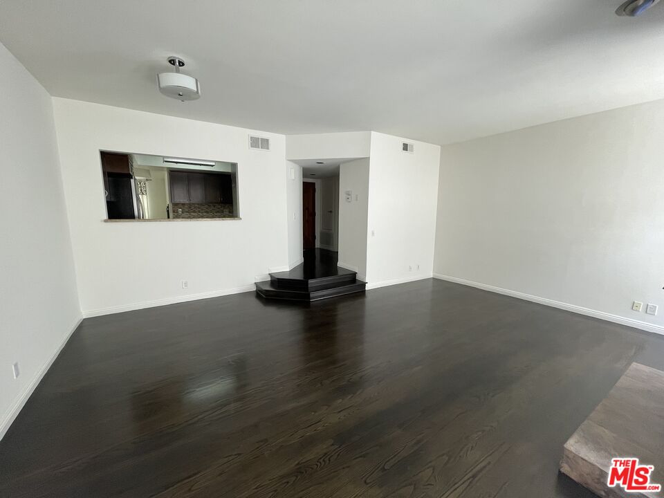 431 N Doheny Dr Unit: 3