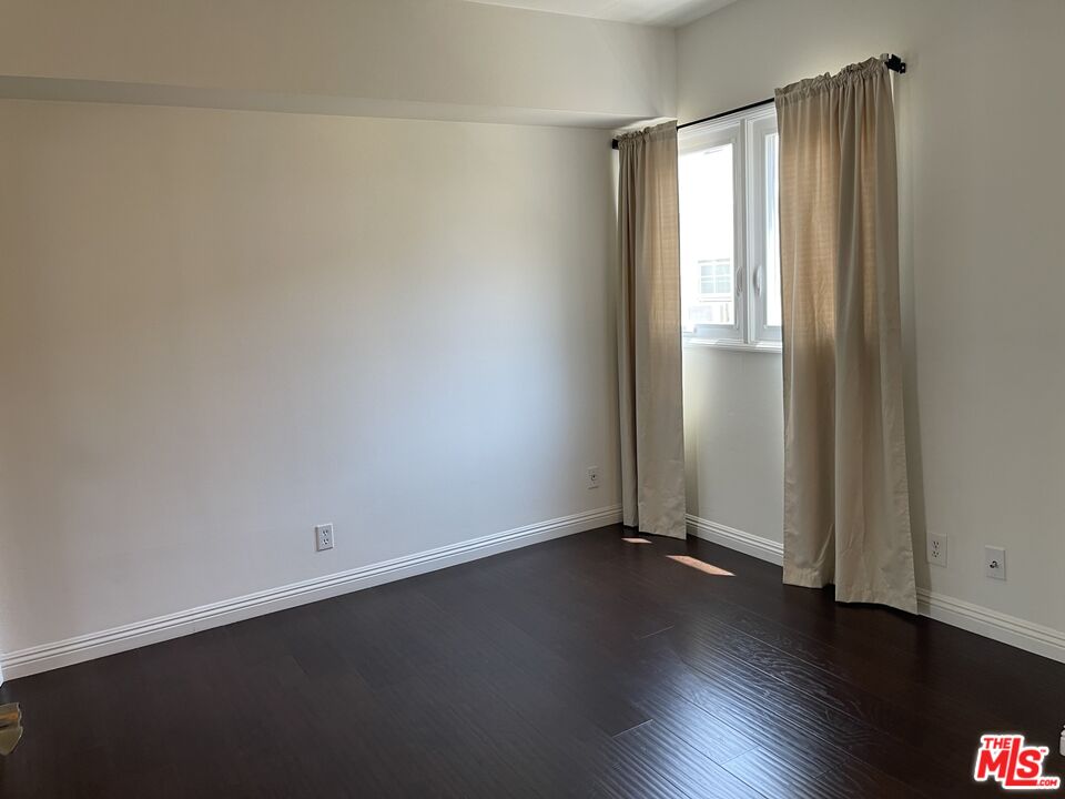 431 N Doheny Dr Unit: 3