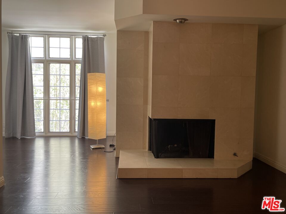 431 N Doheny Dr Unit: 3