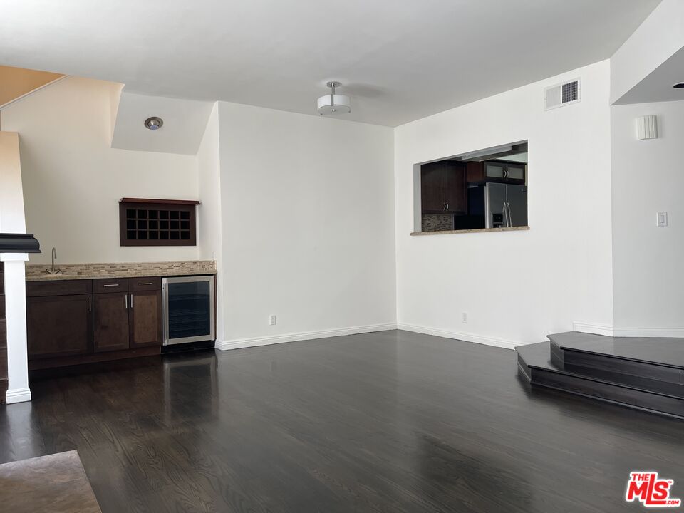 431 N Doheny Dr Unit: 3
