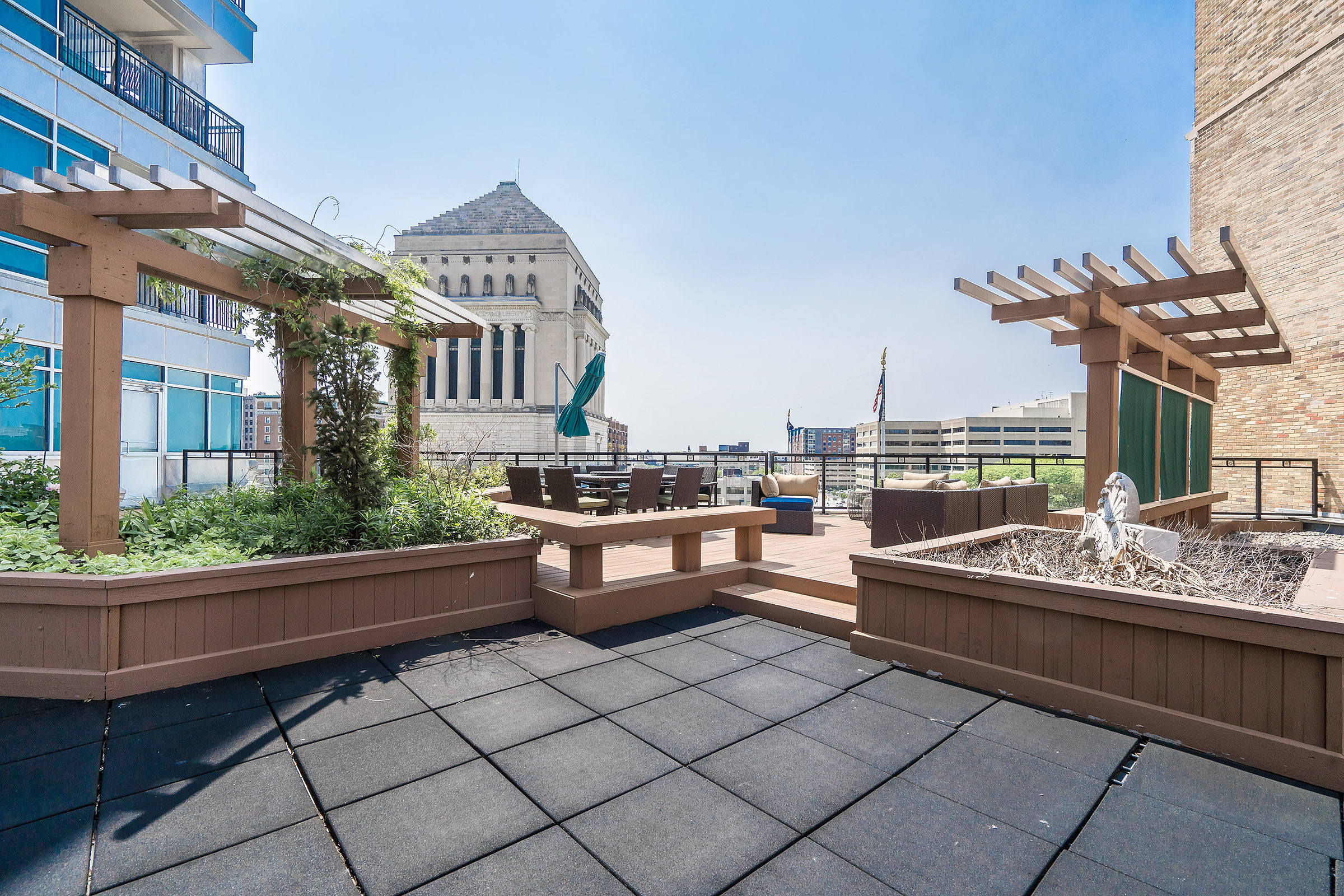 429 N Pennsylvania Street Unit: UNIT 702