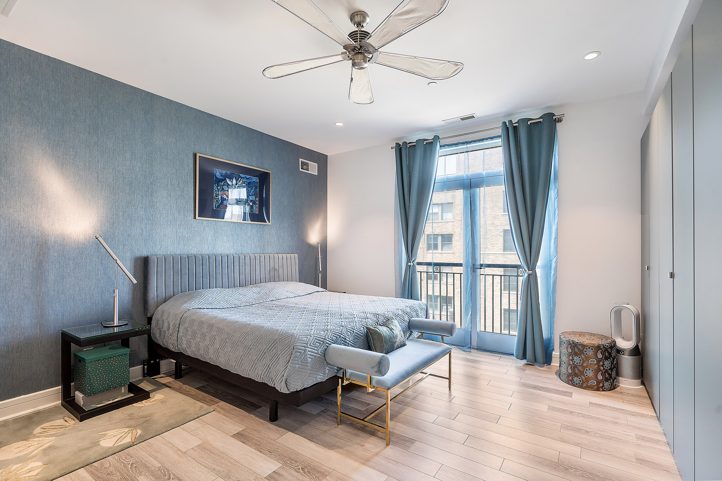 429 N Pennsylvania Street Unit: UNIT 702