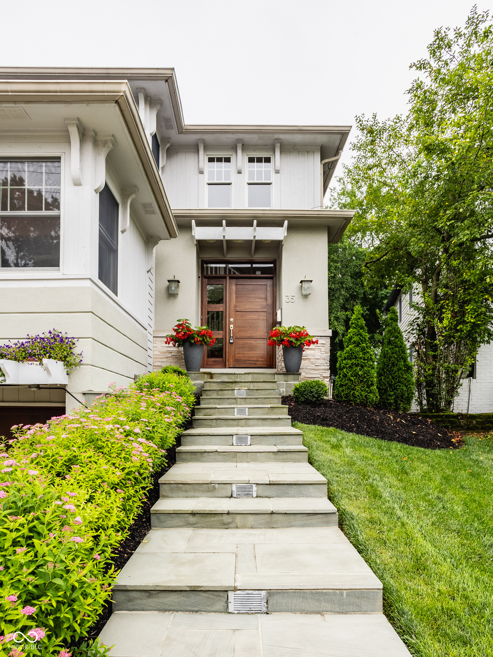 35 E 58th Street