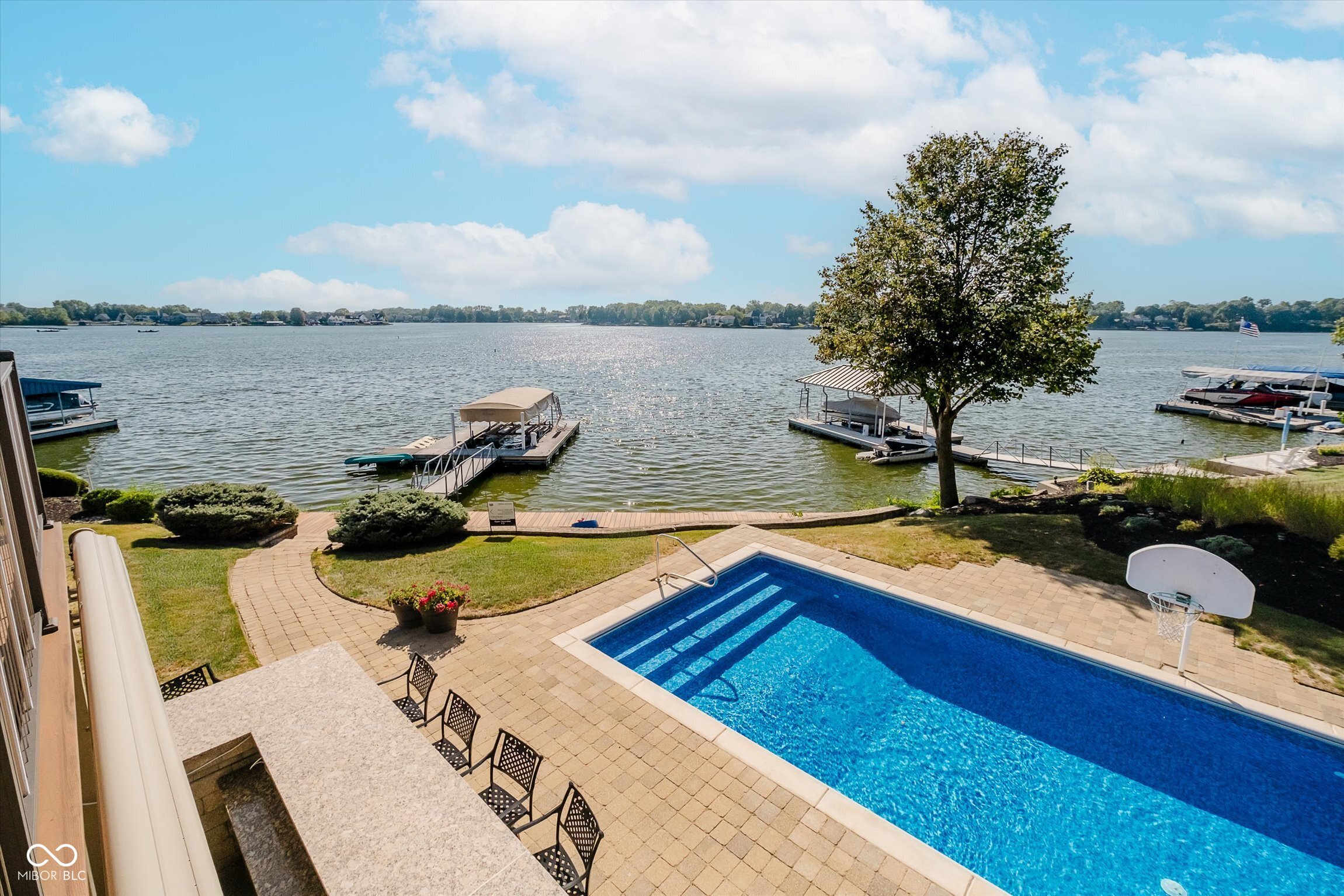 21529 Shorevista Lane