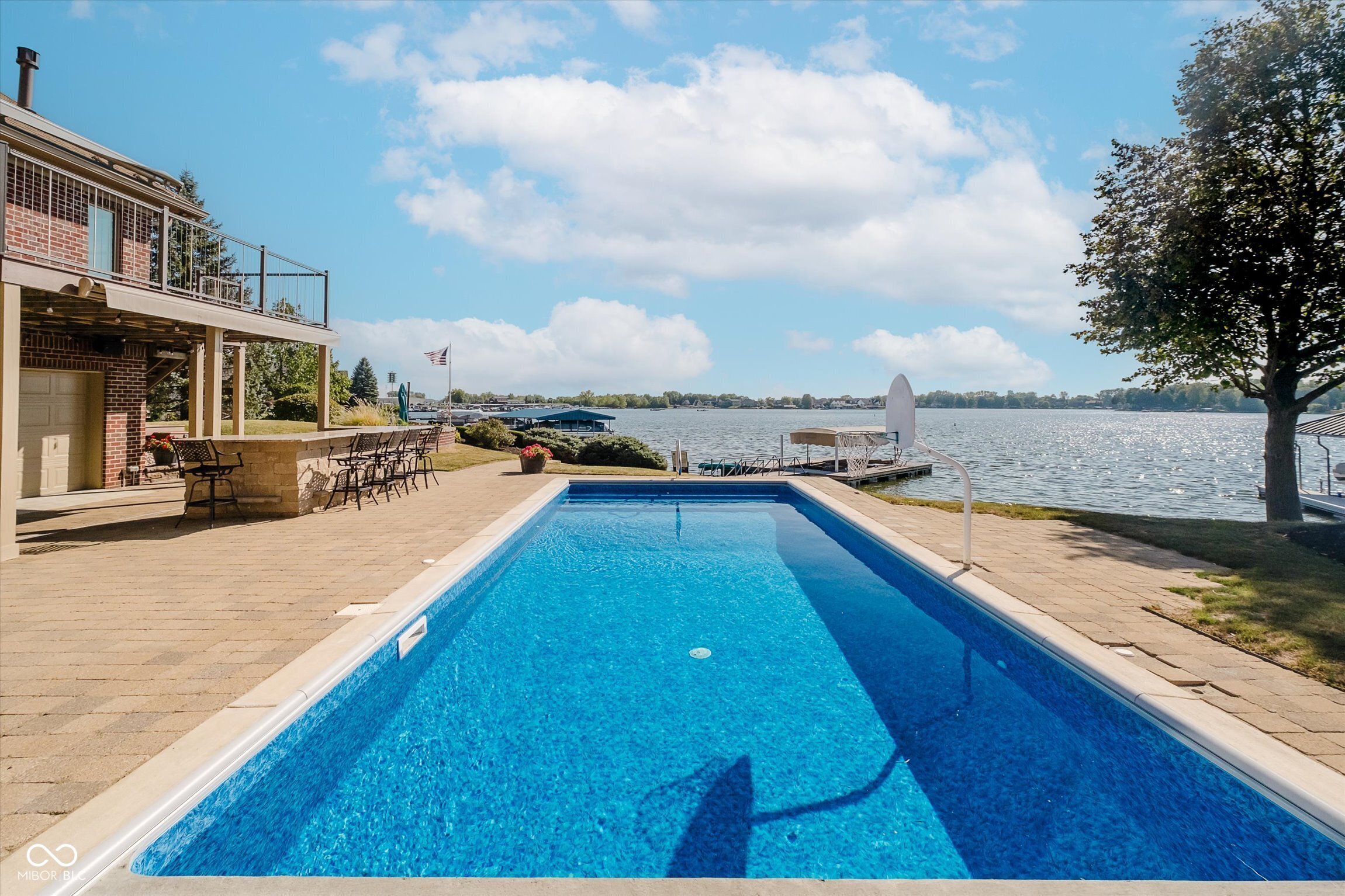21529 Shorevista Lane