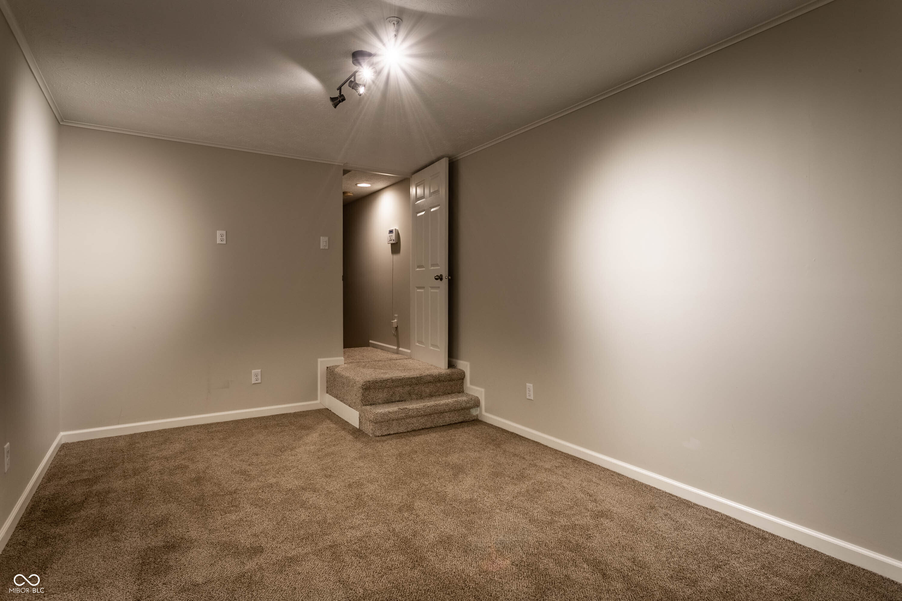 6556 Reserve Drive