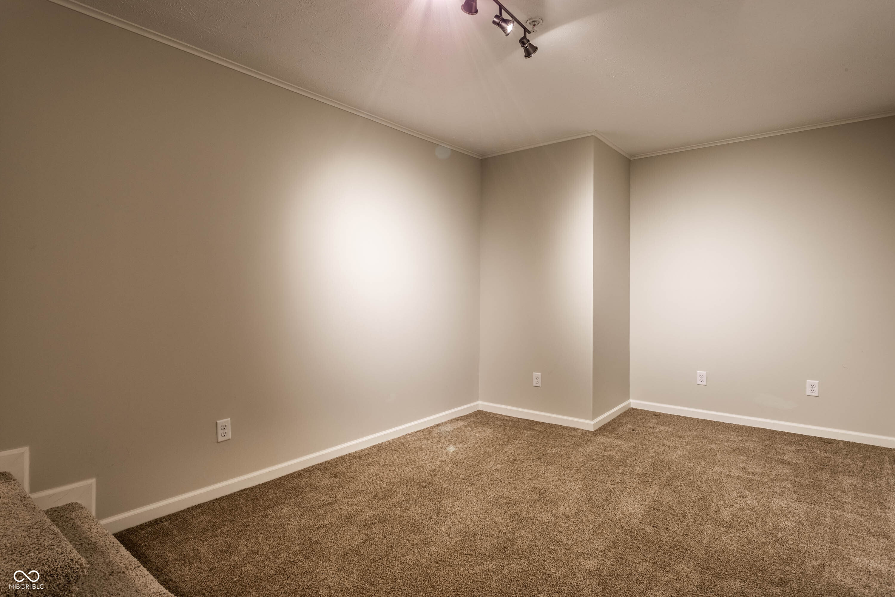6556 Reserve Drive