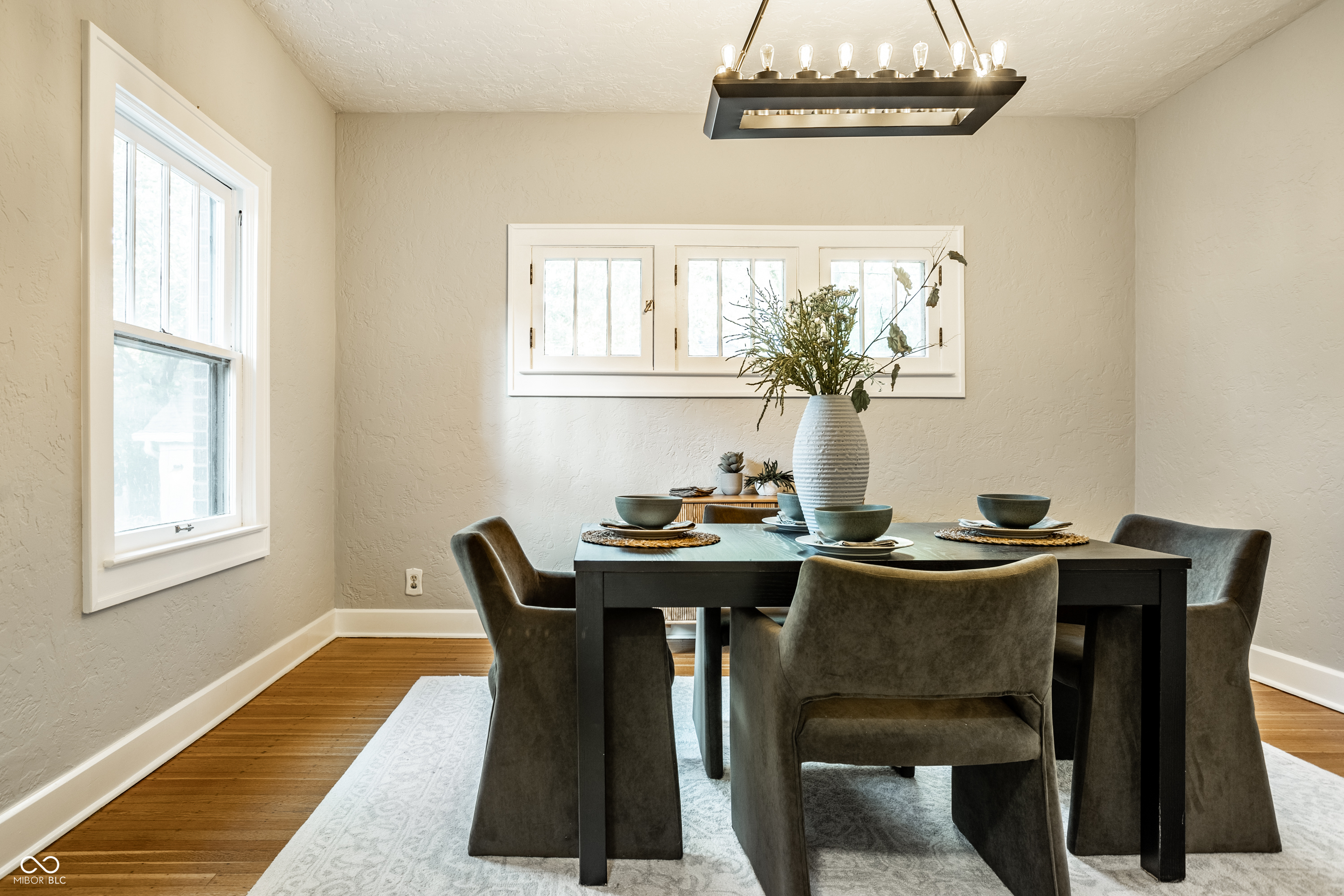 5880 N New Jersey Street