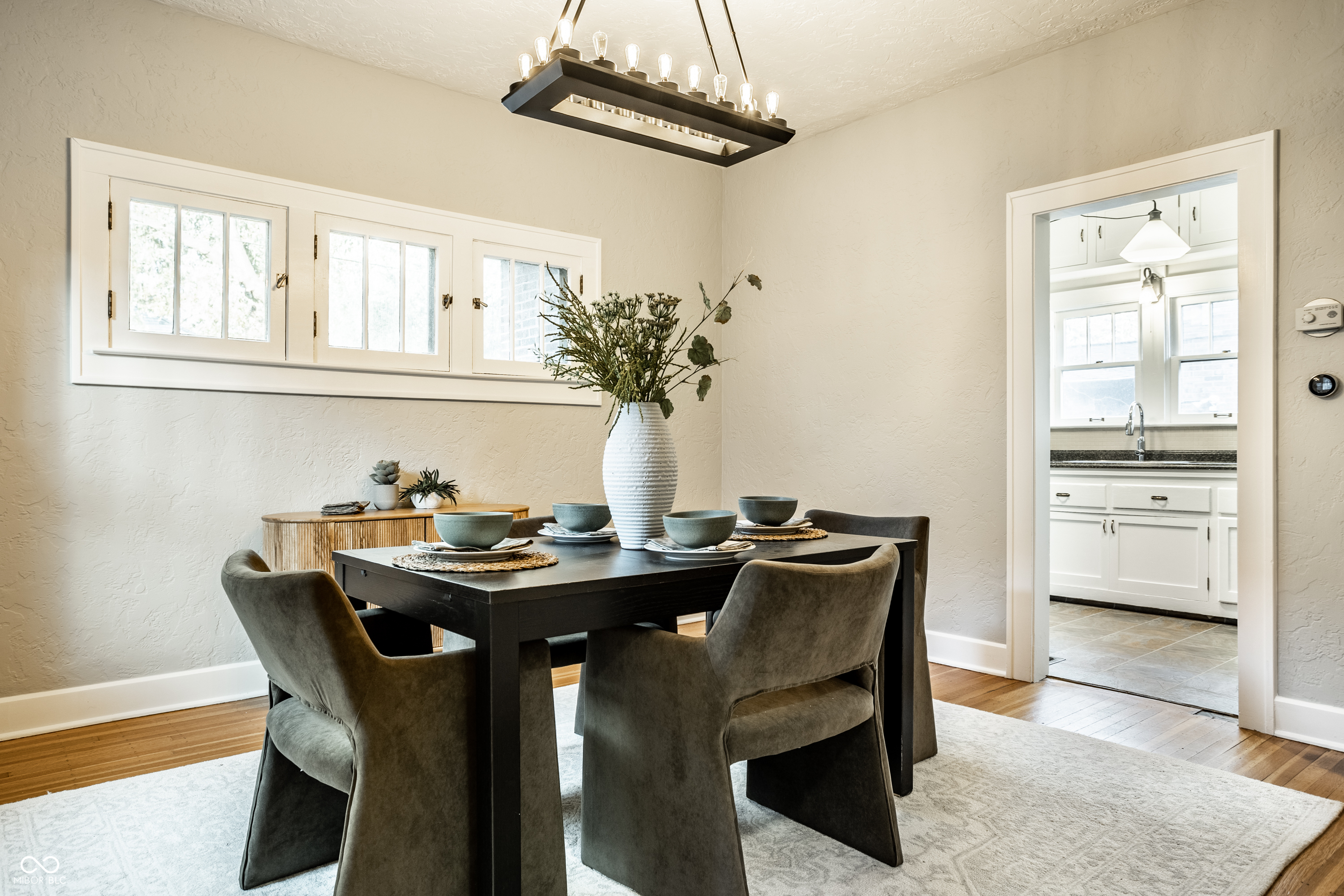 5880 N New Jersey Street