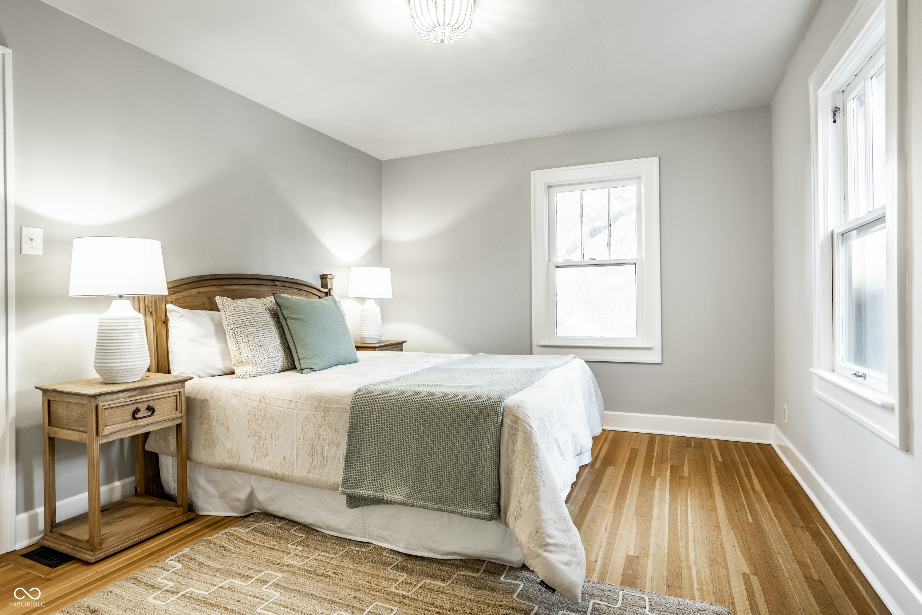 5880 N New Jersey Street