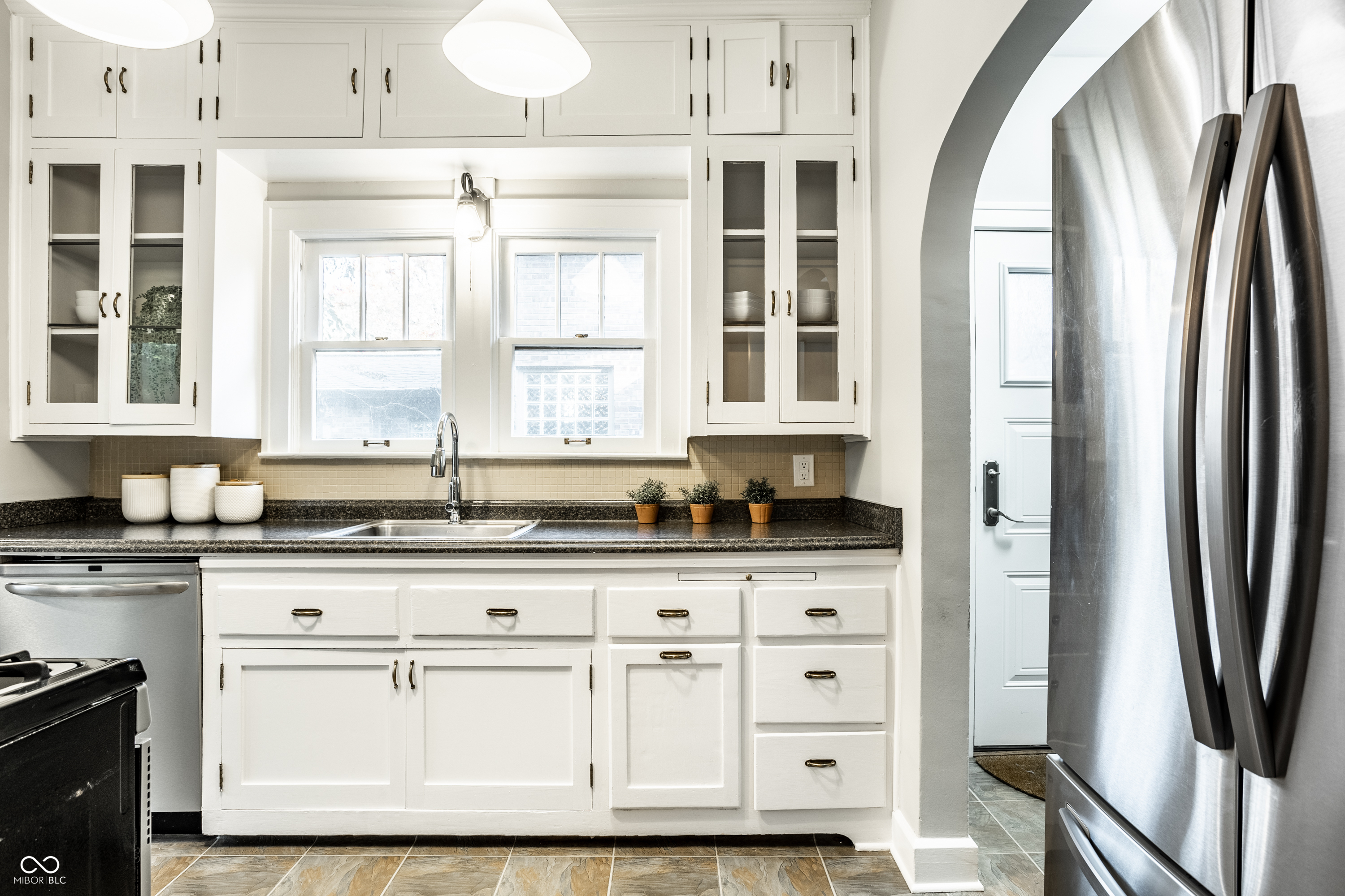 5880 N New Jersey Street