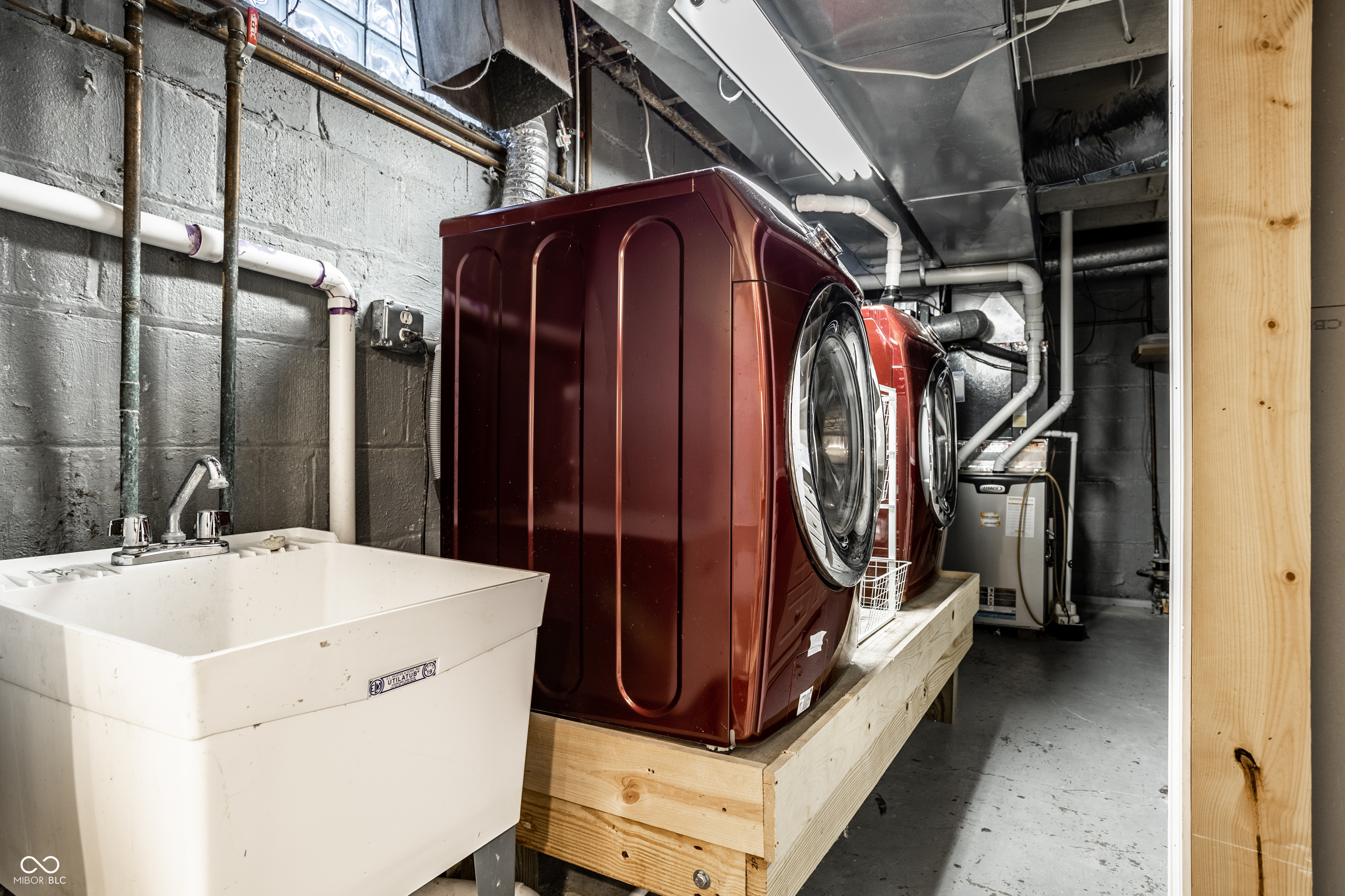 5880 N New Jersey Street