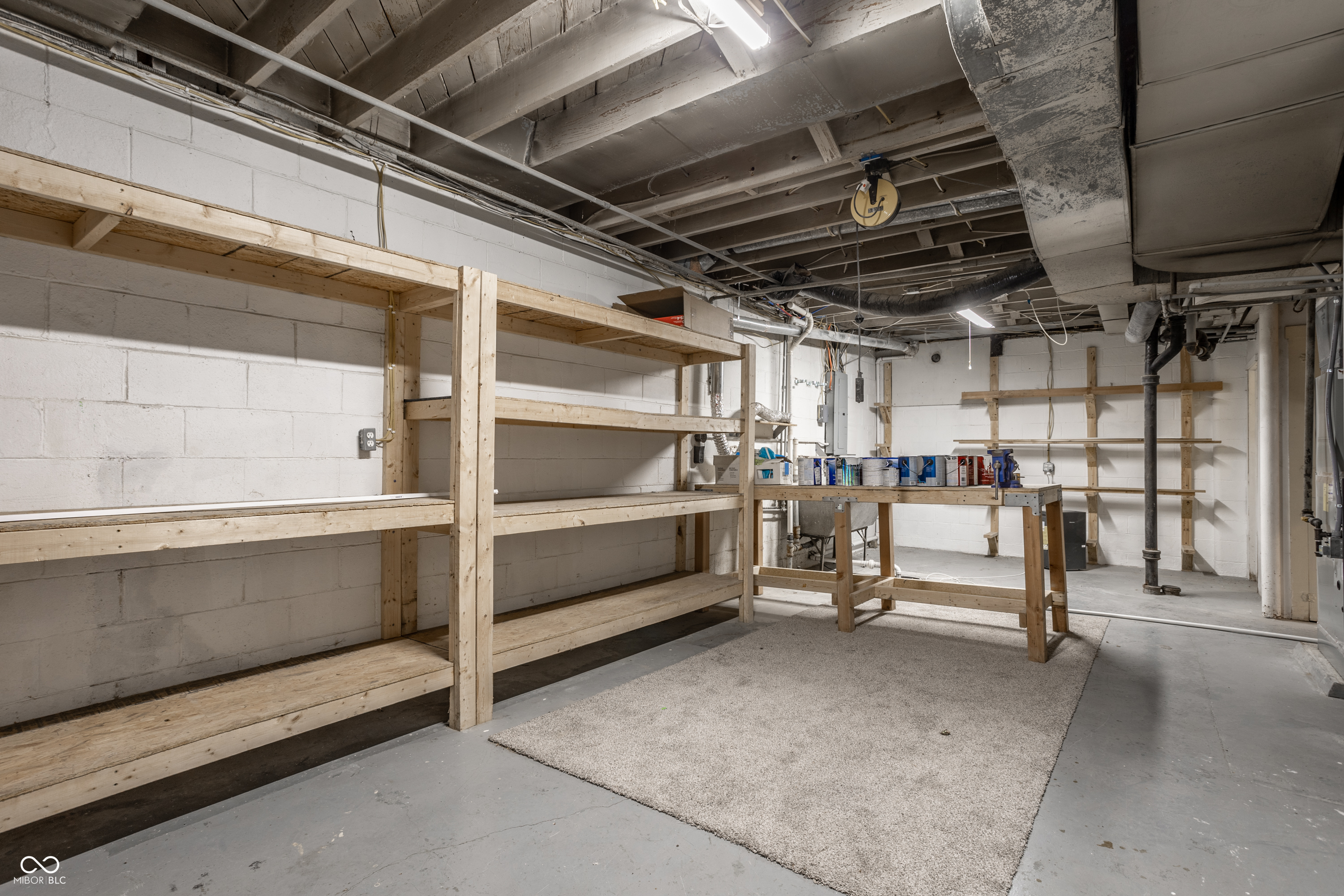 6021 N Meridian Street