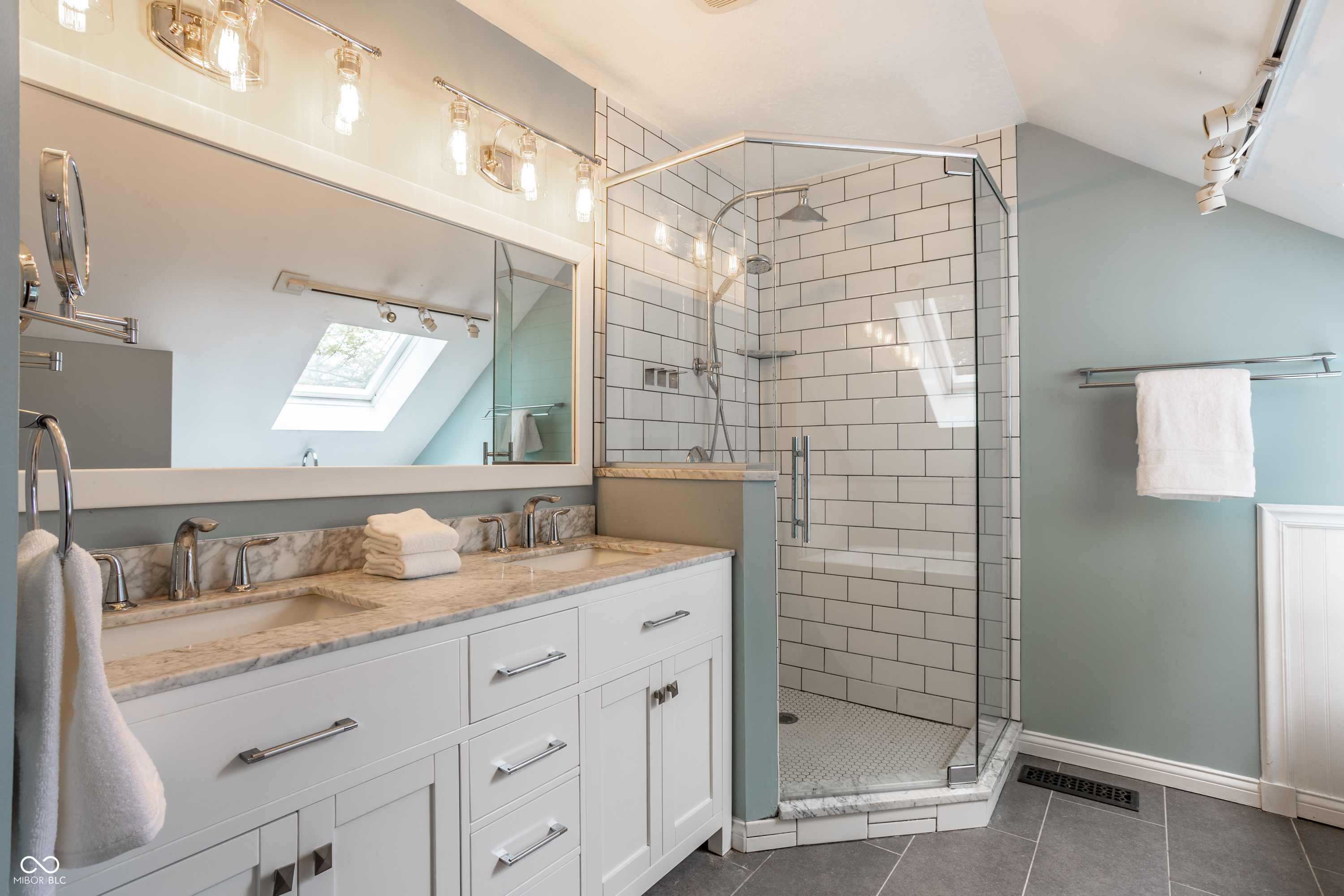 6021 N Meridian Street