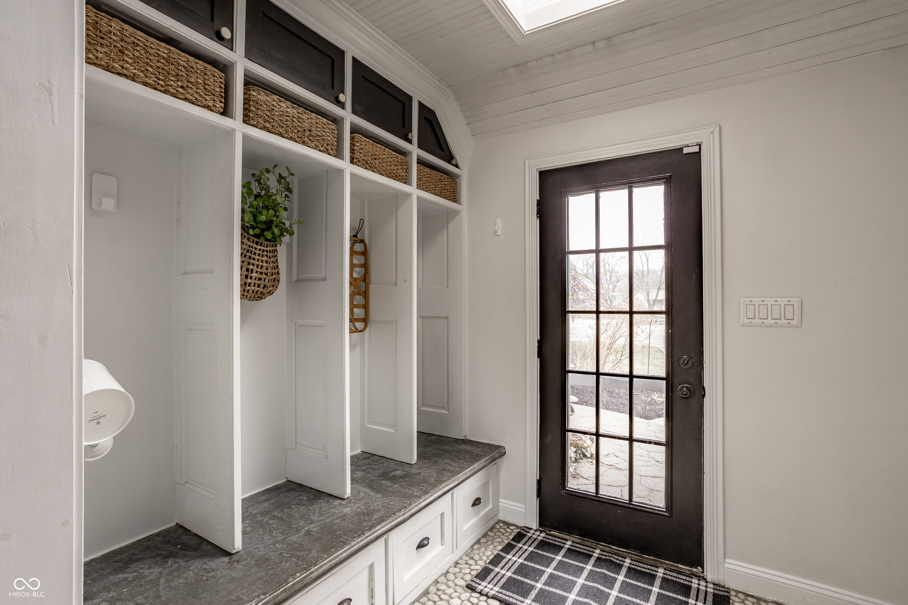 6021 N Meridian Street