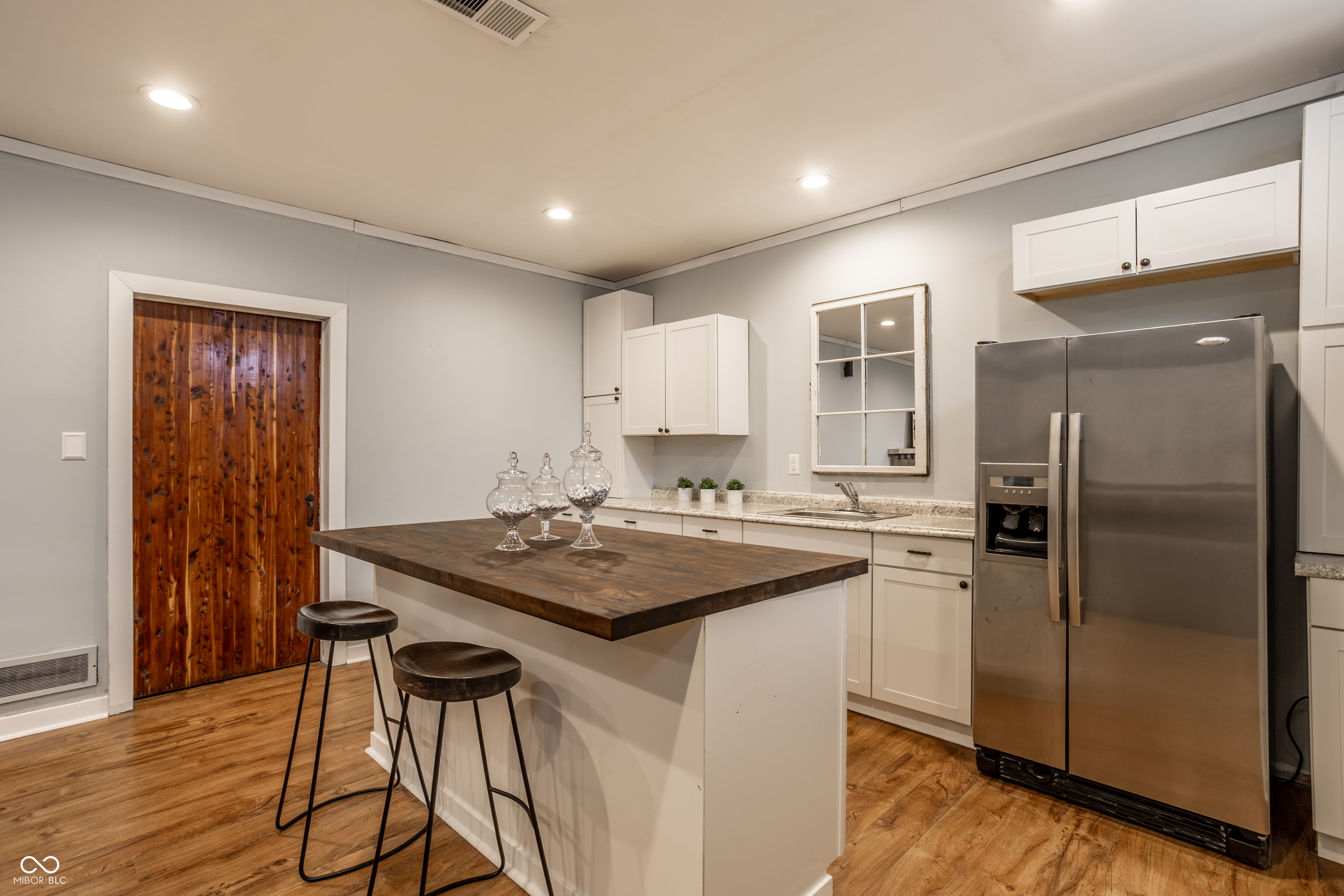 6021 N Meridian Street