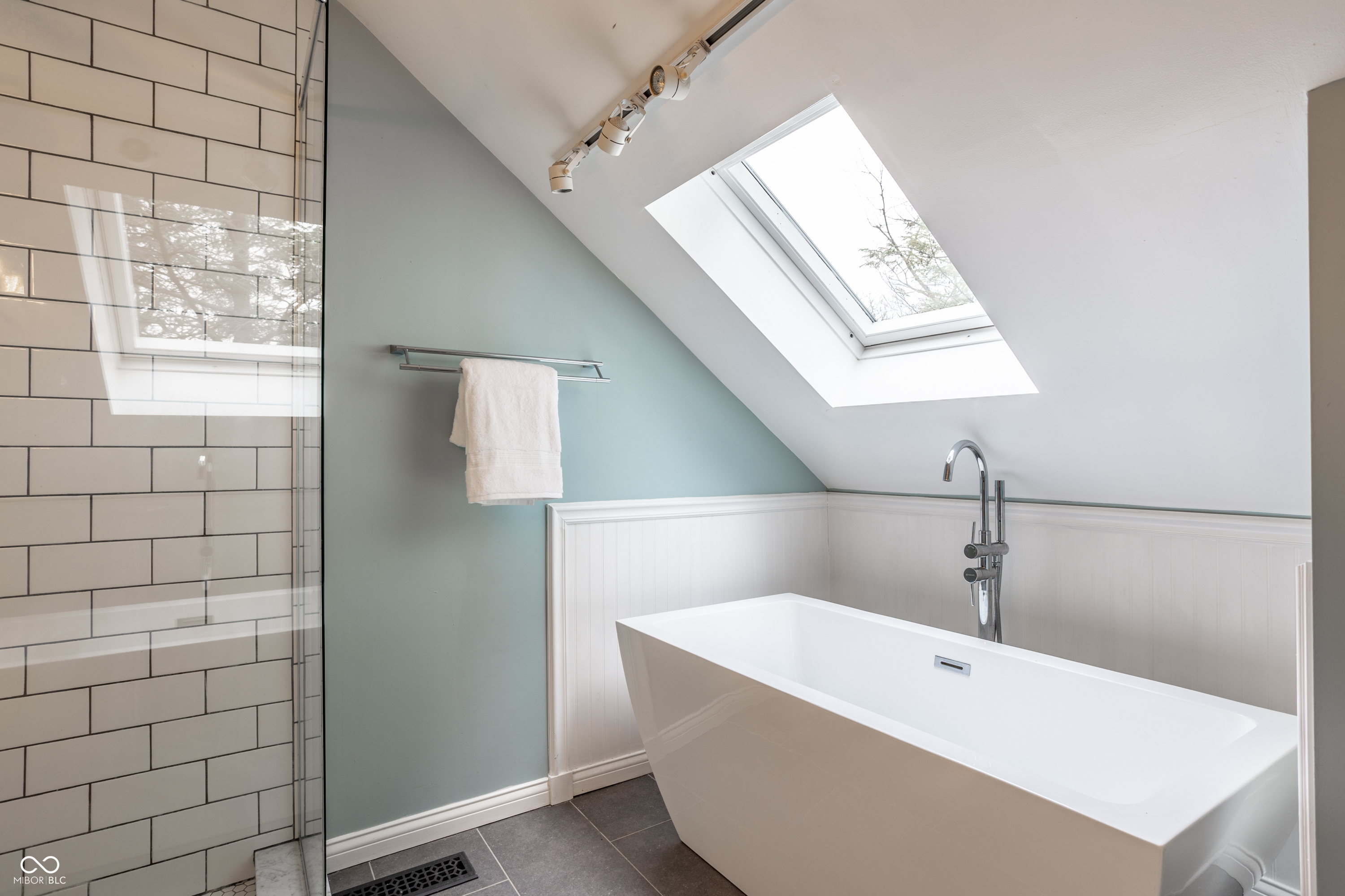 6021 N Meridian Street