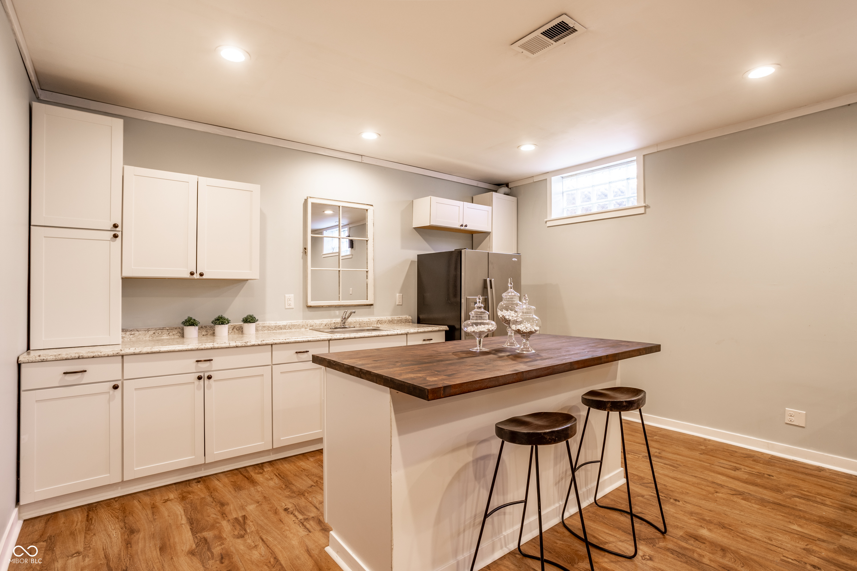 6021 N Meridian Street