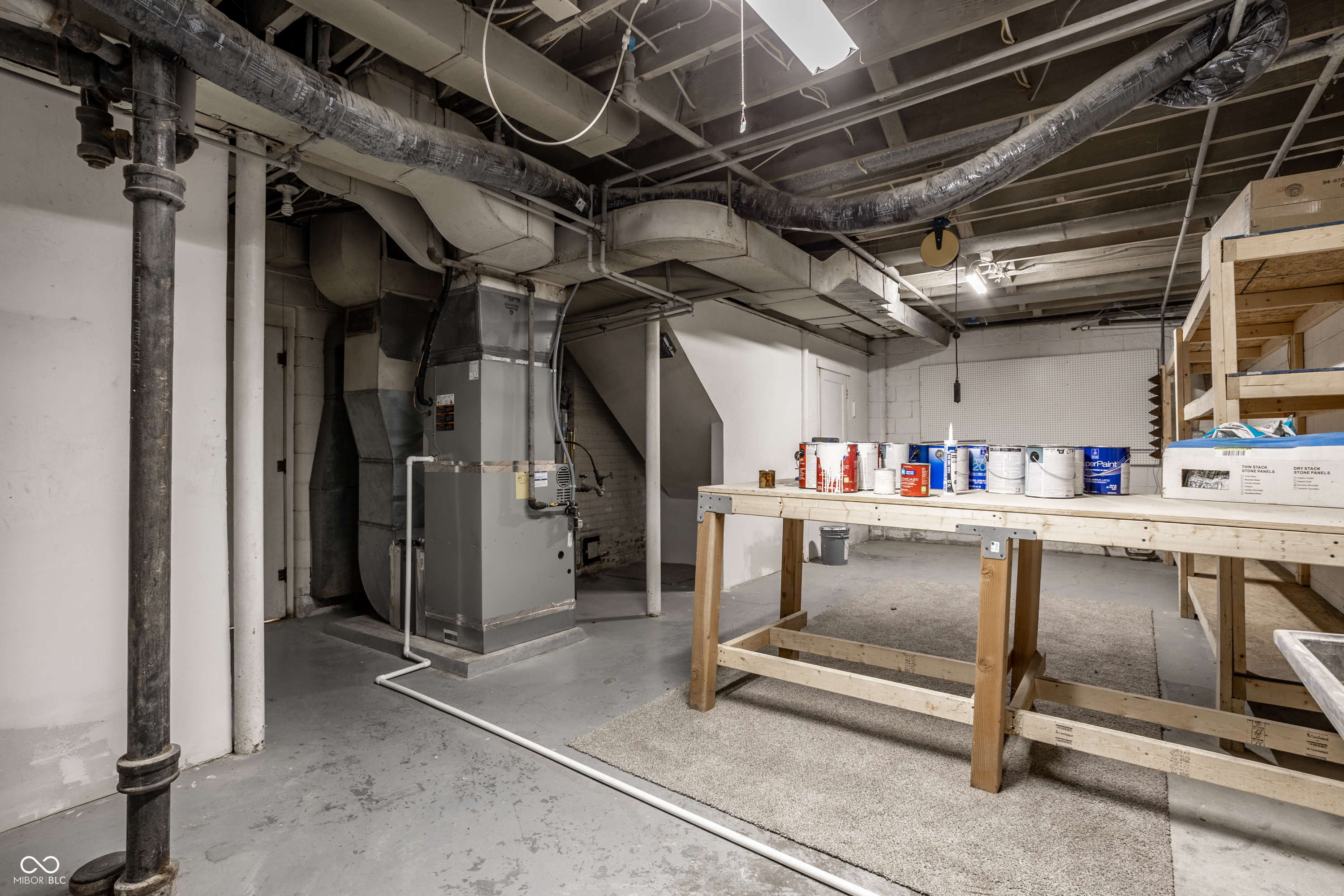 6021 N Meridian Street