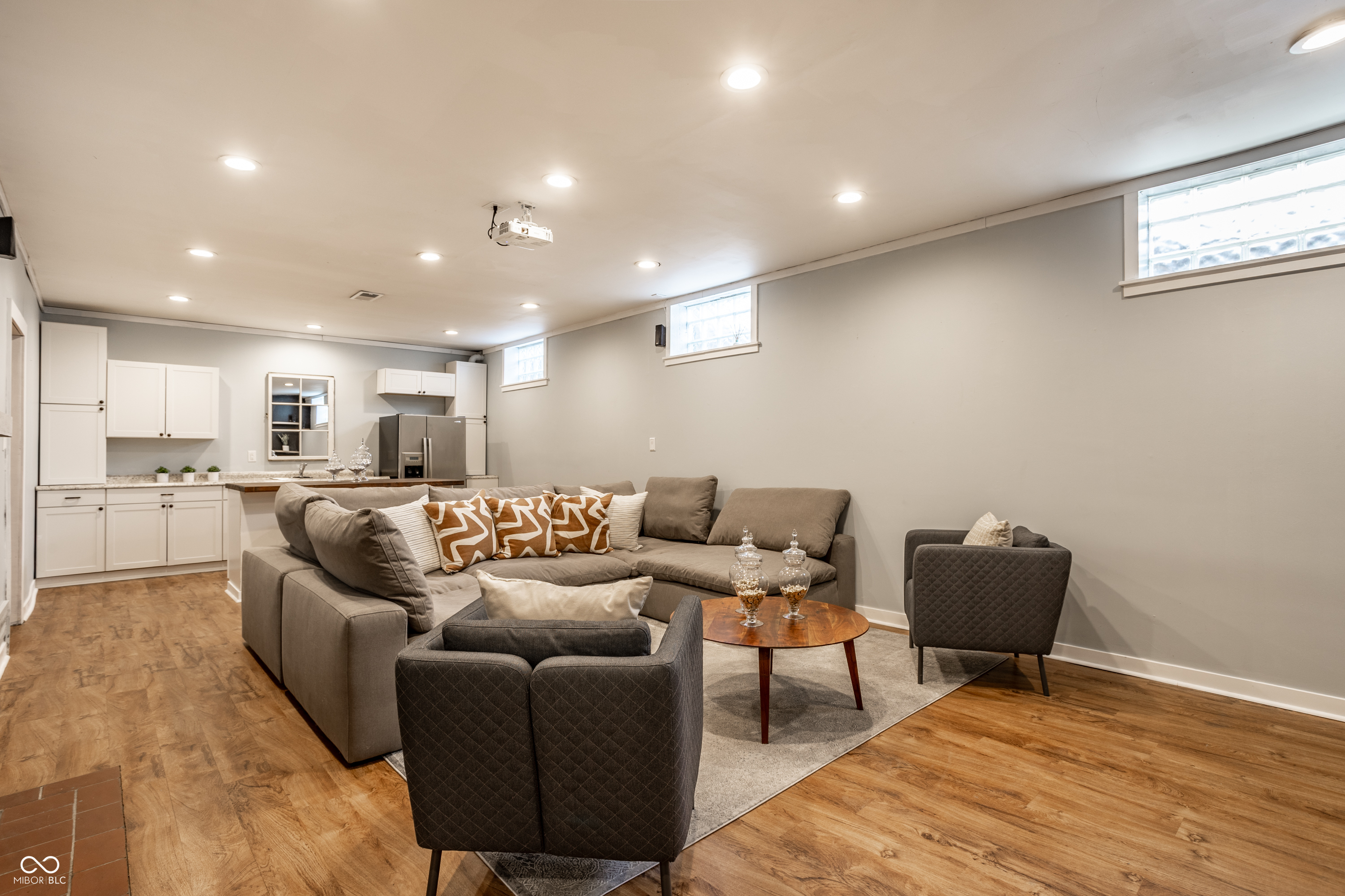 6021 N Meridian Street