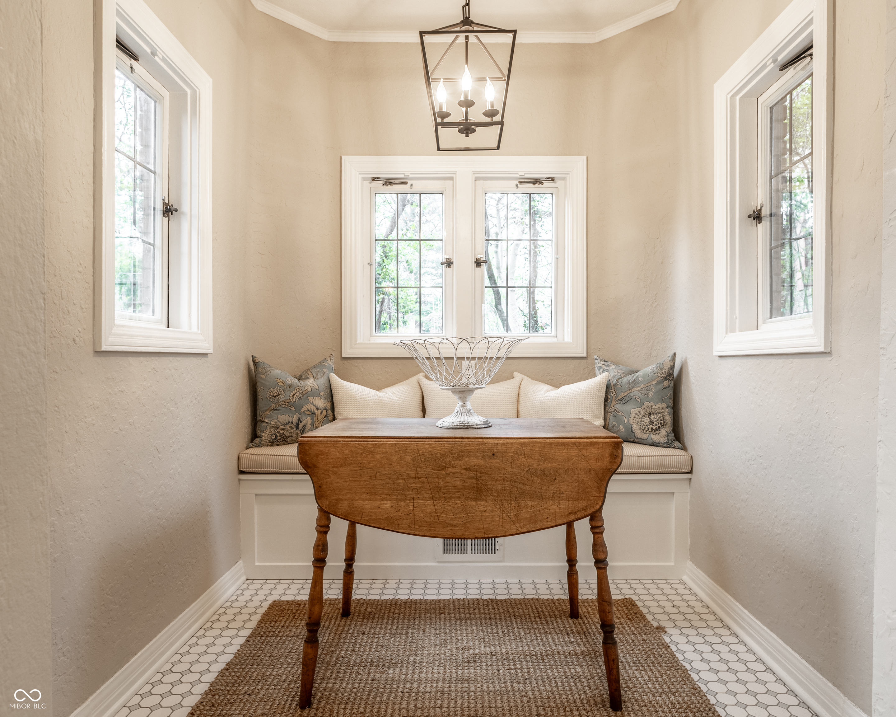 5769 Wildwood Avenue