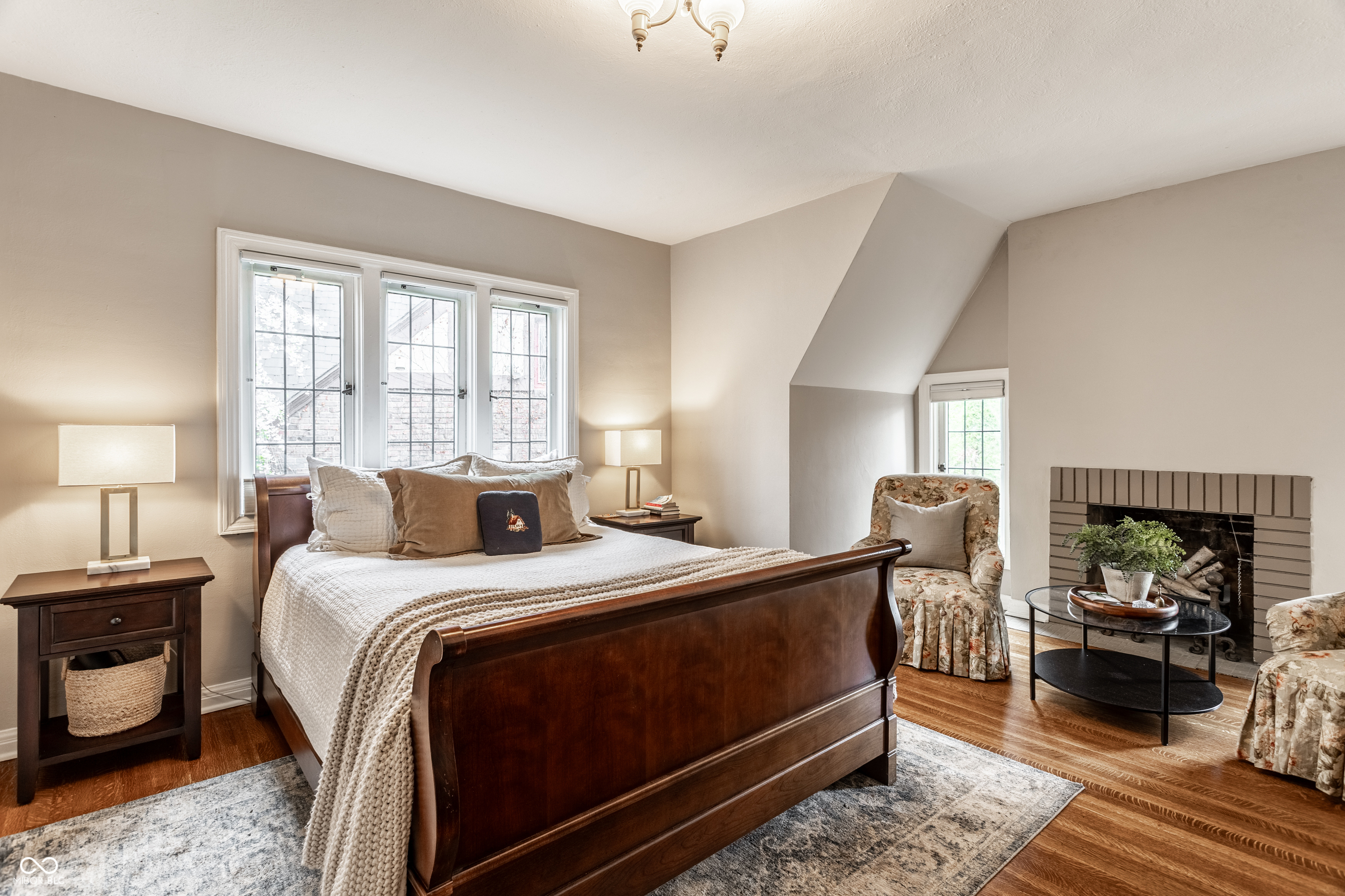 5769 Wildwood Avenue