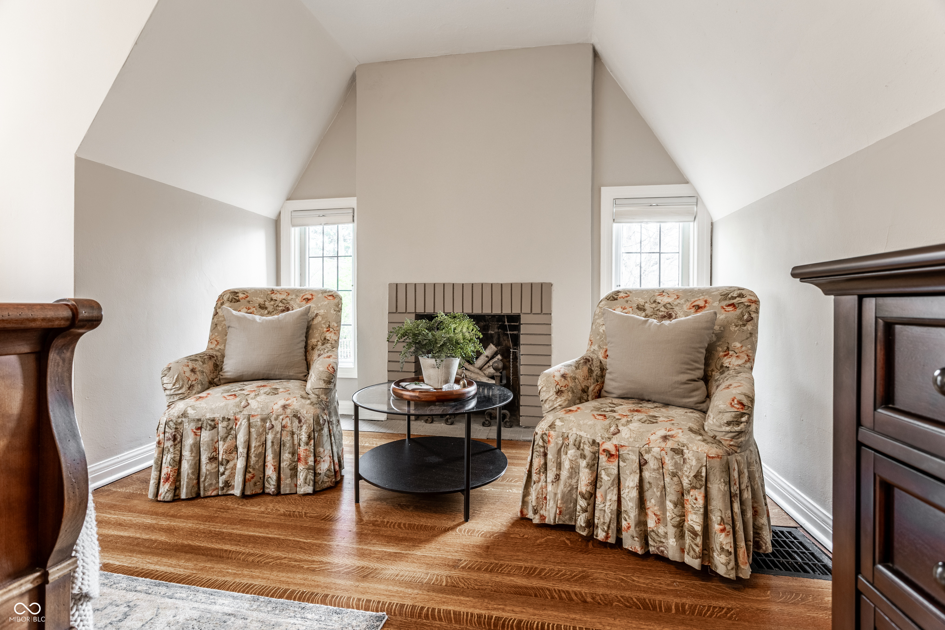 5769 Wildwood Avenue