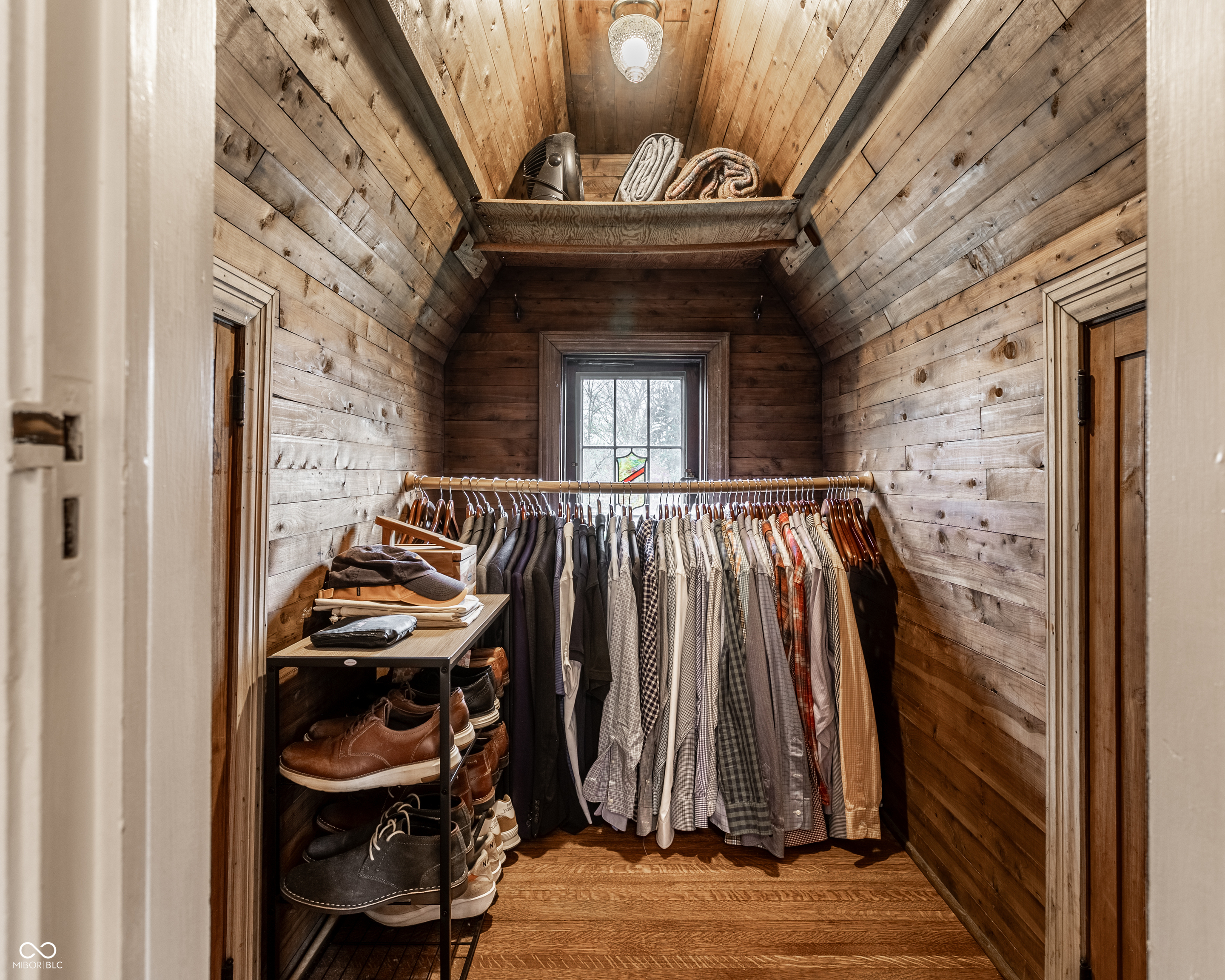 5769 Wildwood Avenue