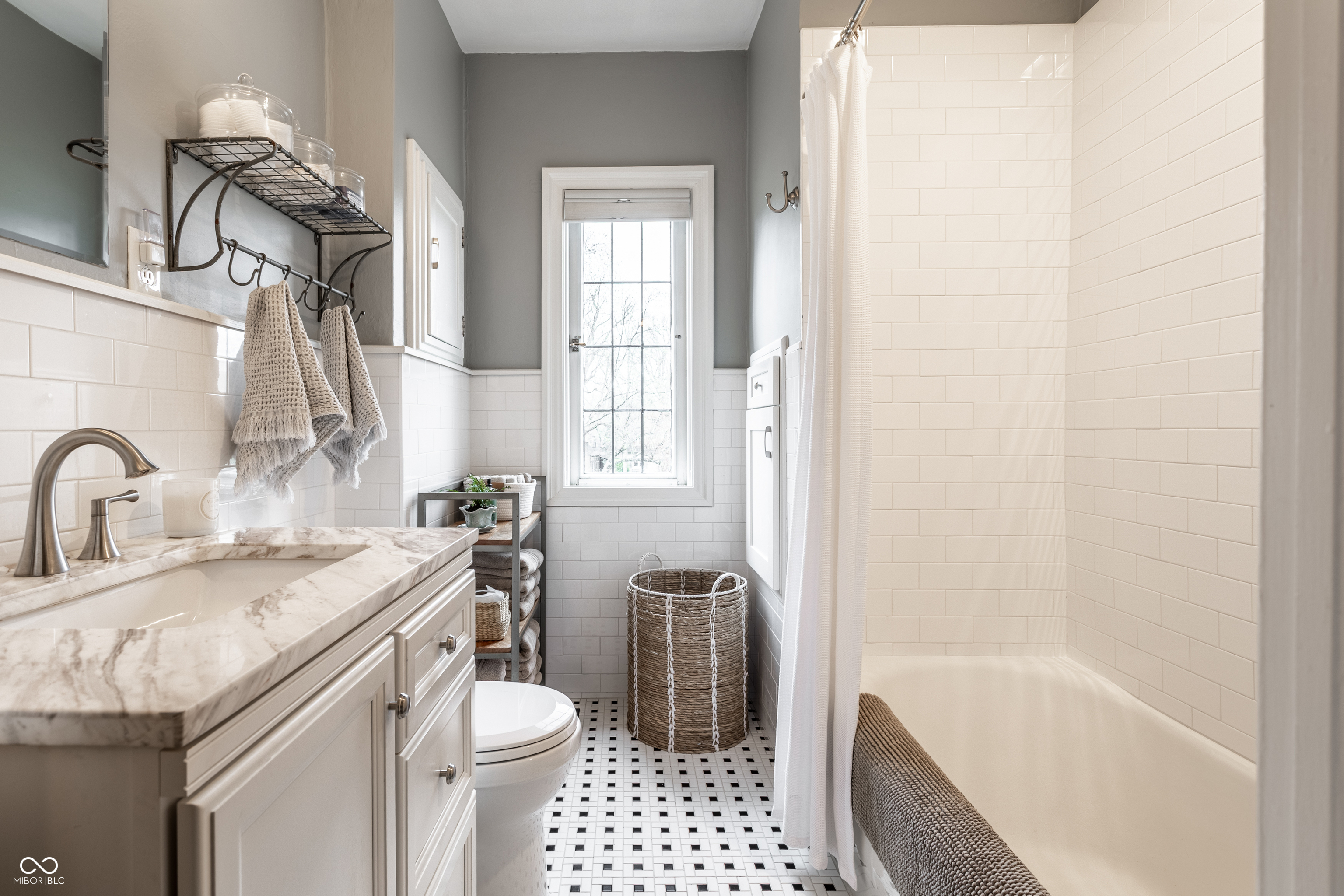 5769 Wildwood Avenue