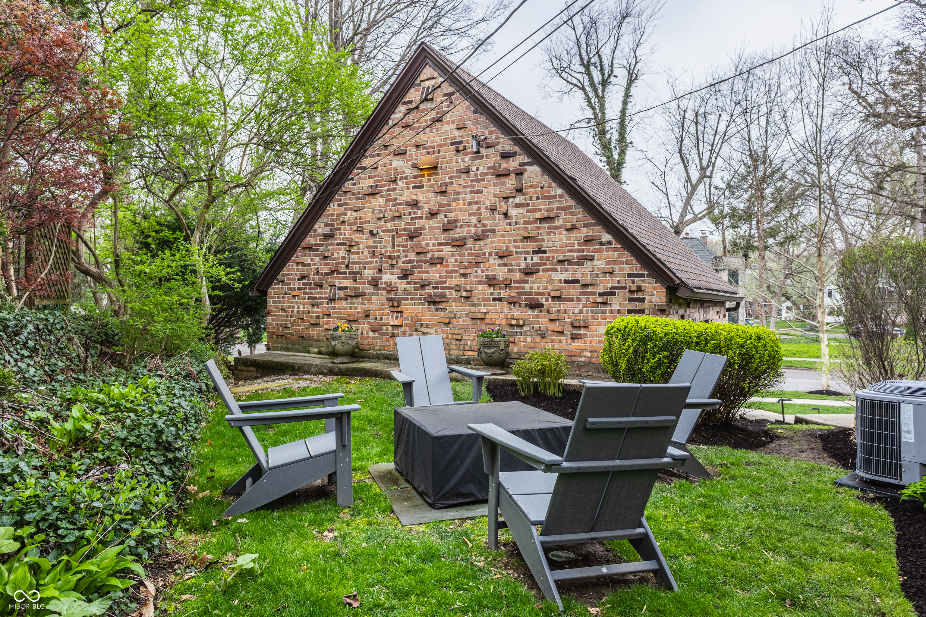 5769 Wildwood Avenue