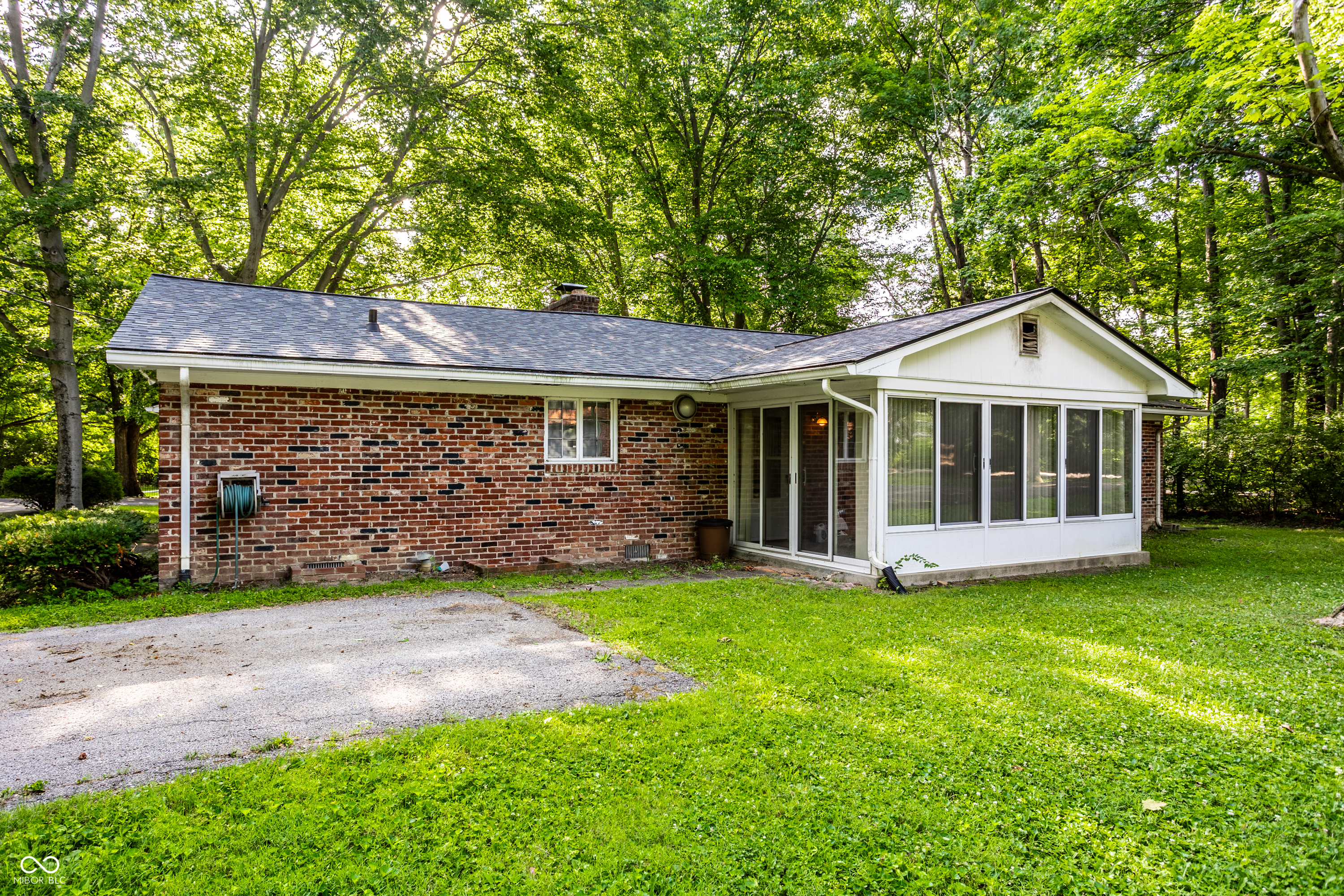 1859 Marian Drive
