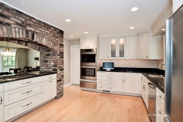 36W382 Oak Hill Drive